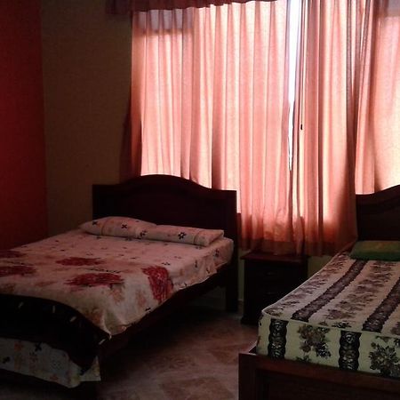 Hostal Jireh เตนา ภายนอก รูปภาพ