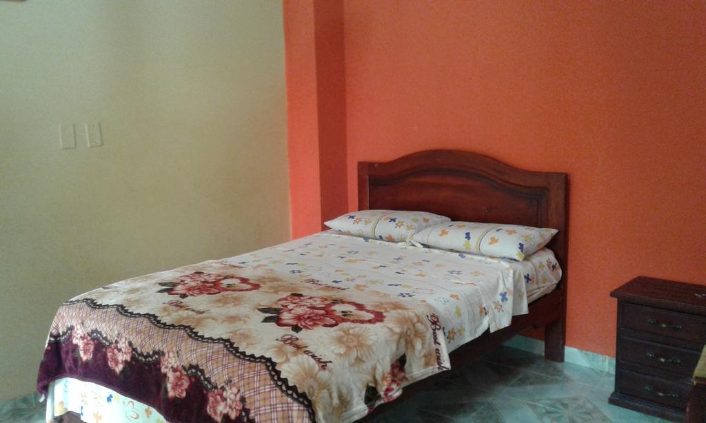 Hostal Jireh เตนา ภายนอก รูปภาพ